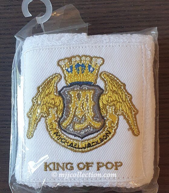 Michael Jackson This Is It “Winged Crest” Wristcuff – UK (2009)