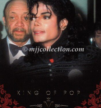 Panini 2011 – Gold Trading Card #70